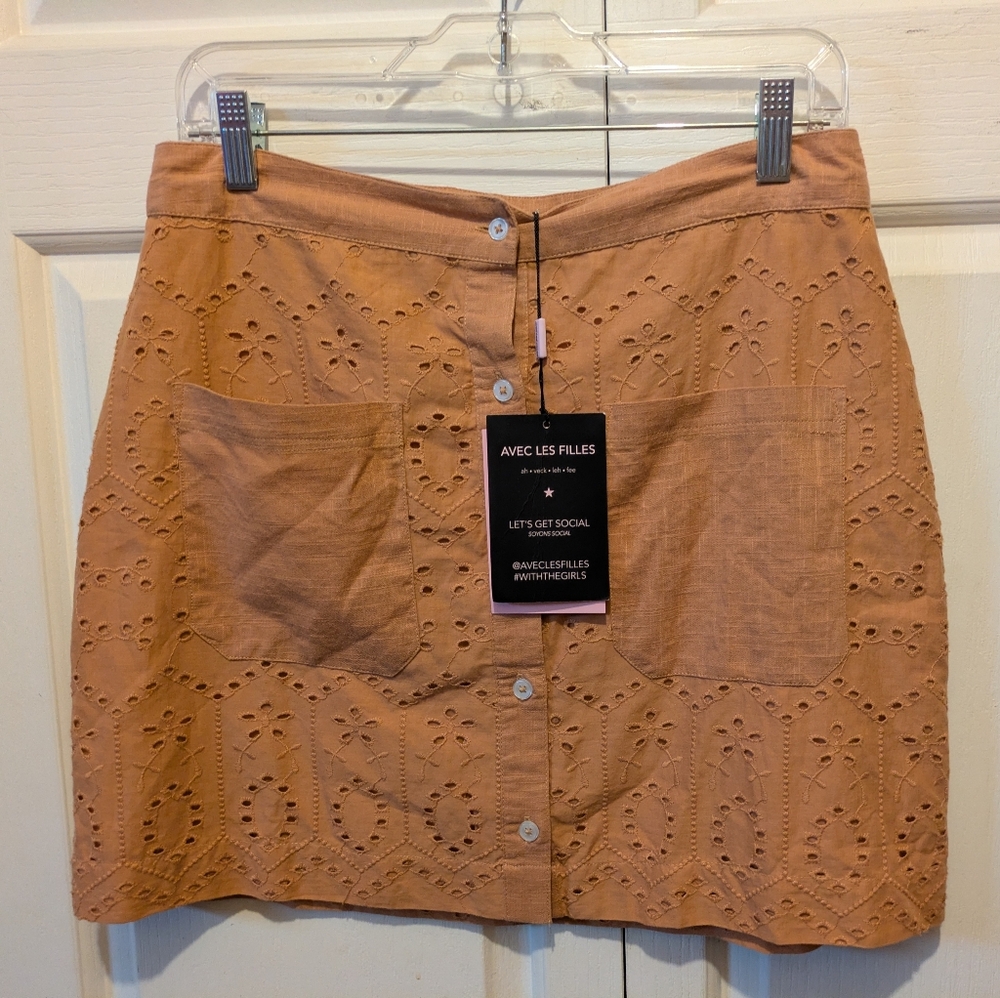 Avec les Filles Eyelet Mini Skirt with Pockets in Apricot size 8 New with Tags! - Picture 4 of 10